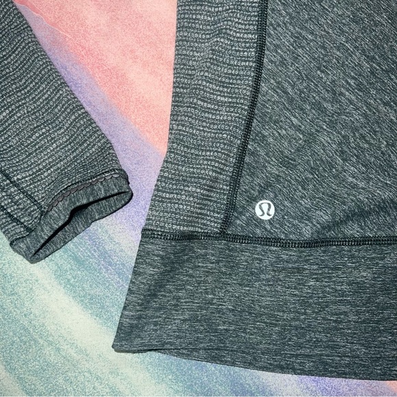 LULULEMON ATHLETICA GREEN BLEND BOAT NECK LONG SLEEVE ACTIVEWEAR TOP SIZE 10 - Picture 4 of 8